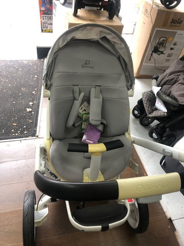 Quinny Moodd Pushchair In Grey Gravel (Used)